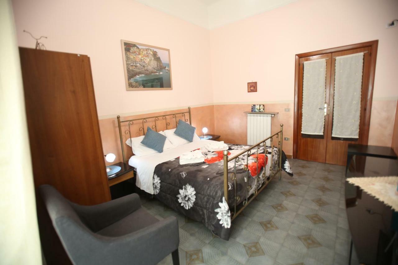 Bed and Breakfast Benvenuto A Napoli Екстер'єр фото