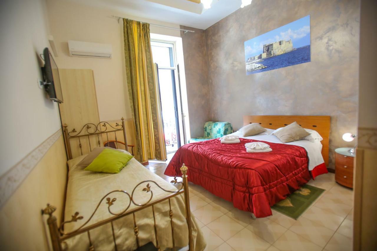 Bed and Breakfast Benvenuto A Napoli Екстер'єр фото