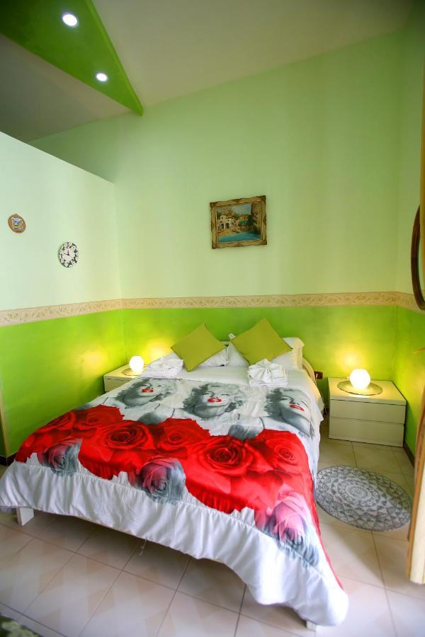 Bed and Breakfast Benvenuto A Napoli Екстер'єр фото